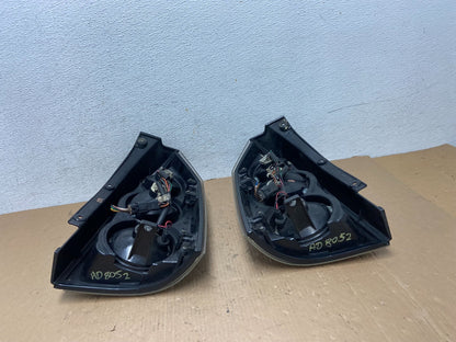 2005 to 2009 Hyundai Tucson Left+Right Side Black Tail Lights AD8052 DG9
