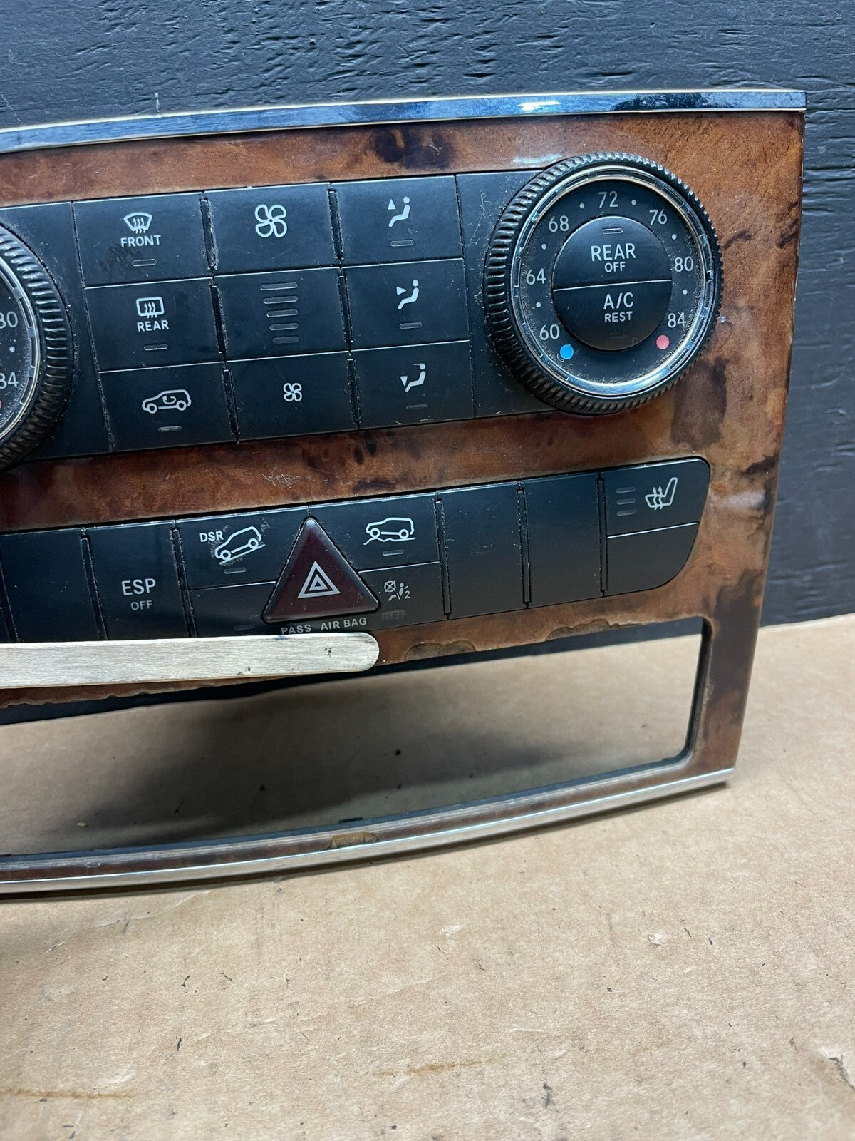 2007 2008 2009 Mercedes W251 R350 AC Temp Heater Climate Control F9399 DG11