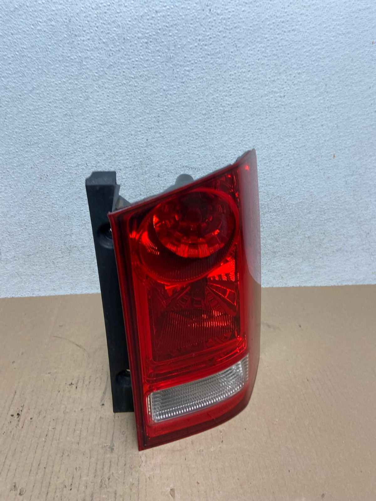 2009 to 2015 Honda Pilot Right Passenger Rh Side Tail light AE7241 LK2