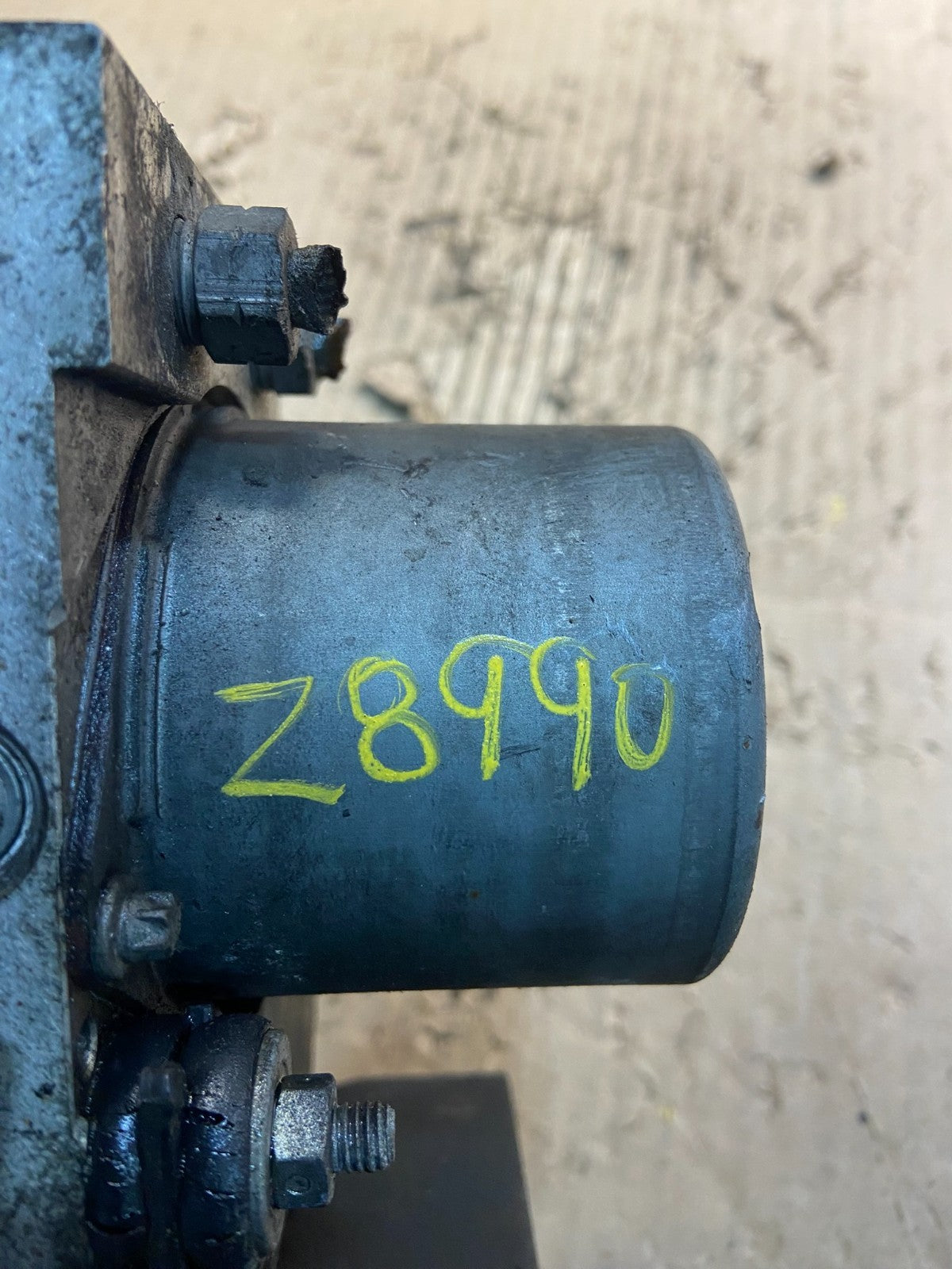 2009 Dodge Durango ABS Anti Lock Brake Pump OEM z8990 DG7