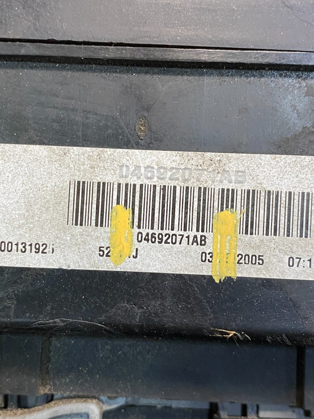 2005 Jeep Grand Cherokee Integrated Power Fuse Box Relay 04692071AB AB3739 DG6