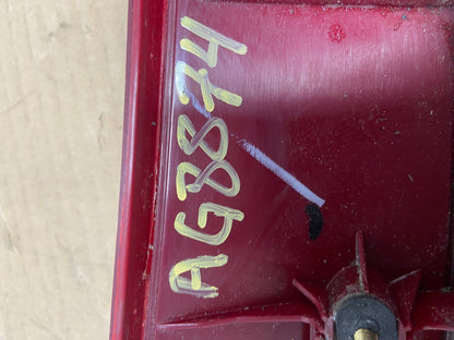 2004-2005 Toyota Sienna Right Passenger RH Side Inner Tail Light AG8874 DW7