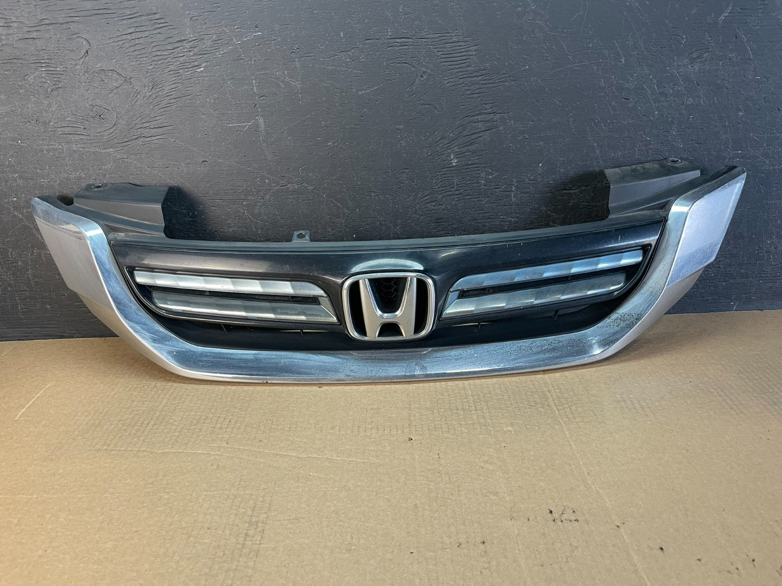 2013 to 2015 Honda Accord Sedan Chrome Front Bumper Upper Grille AF51930