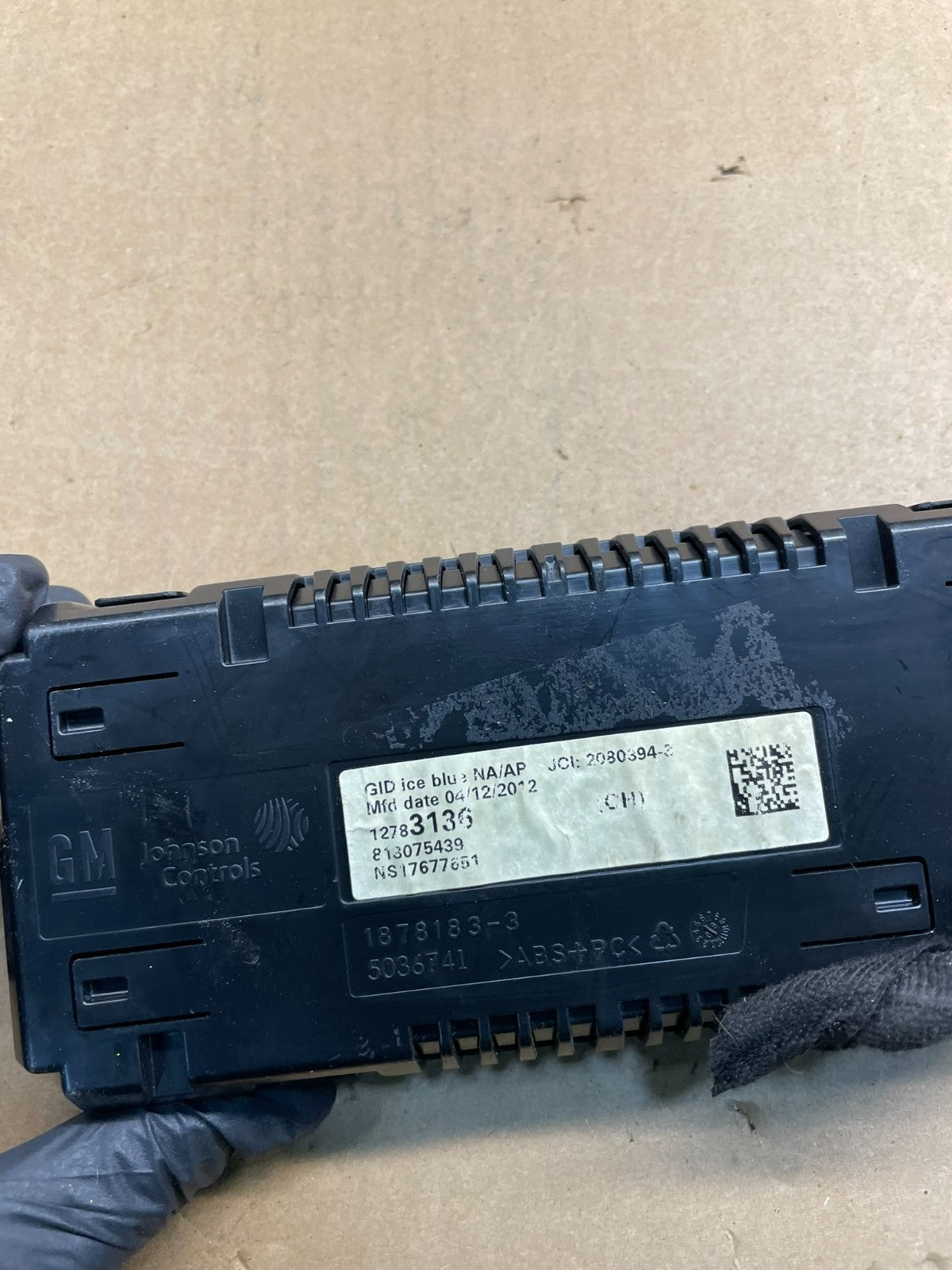 2011 to 2016 Chevrolet Cruze Dash Radio Information Screen Display W4117 DG6