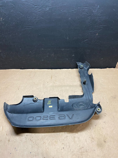 2001 to 2004 Nissan Pathfinder Engine Cover Ornament E4220 DG14