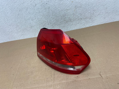 2012 to 2015 Volkswagen Passat Right Passenger Rh Side Tail light AE4972 LK1