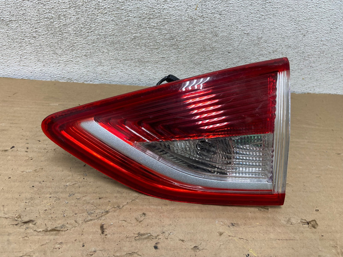 2013 to 2016 Ford Escape Right Passenger RH Side Inner Tail Light AG8296 LK0