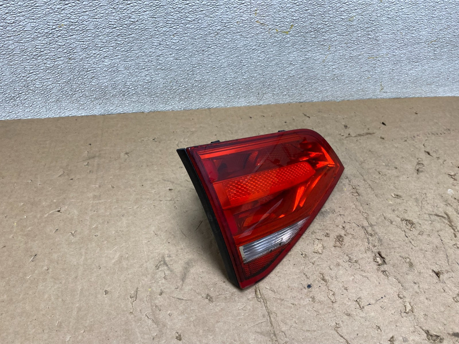 2009 2010 2011 2012 Audi A4 Sedan Left Driver Side Inner Tail Light Oem X2550 DW2