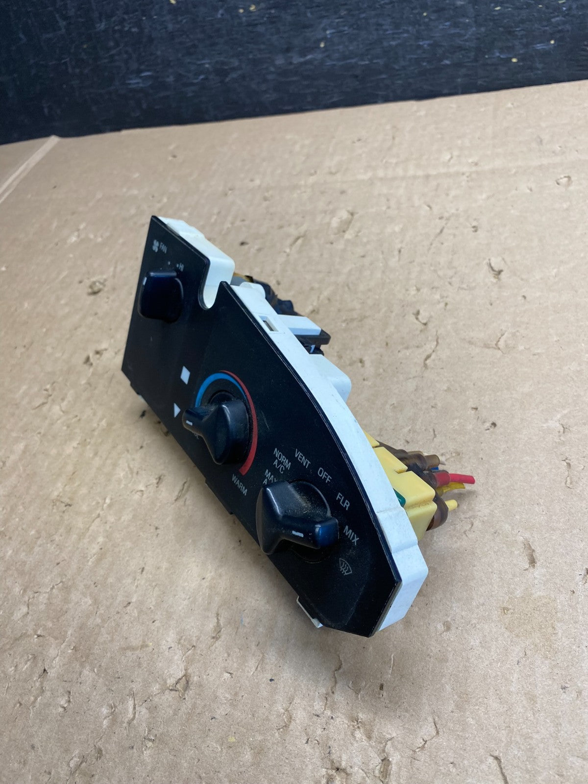 1997-2014 Ford Van Econoline E150 E250 Heater Climate Fan Control AJ1341 DG2