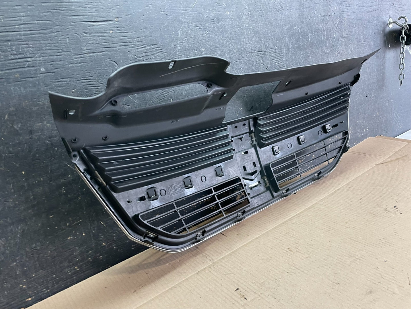 2009 to 2010 Dodge Journey Chrome Front Upper Grill Grille OEM z8350 DG6