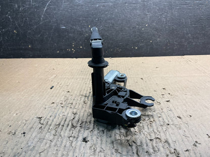 2008-2012 Land Rover LR2 Rear Glass Windshield Wiper Motor OEM u9467 DG2