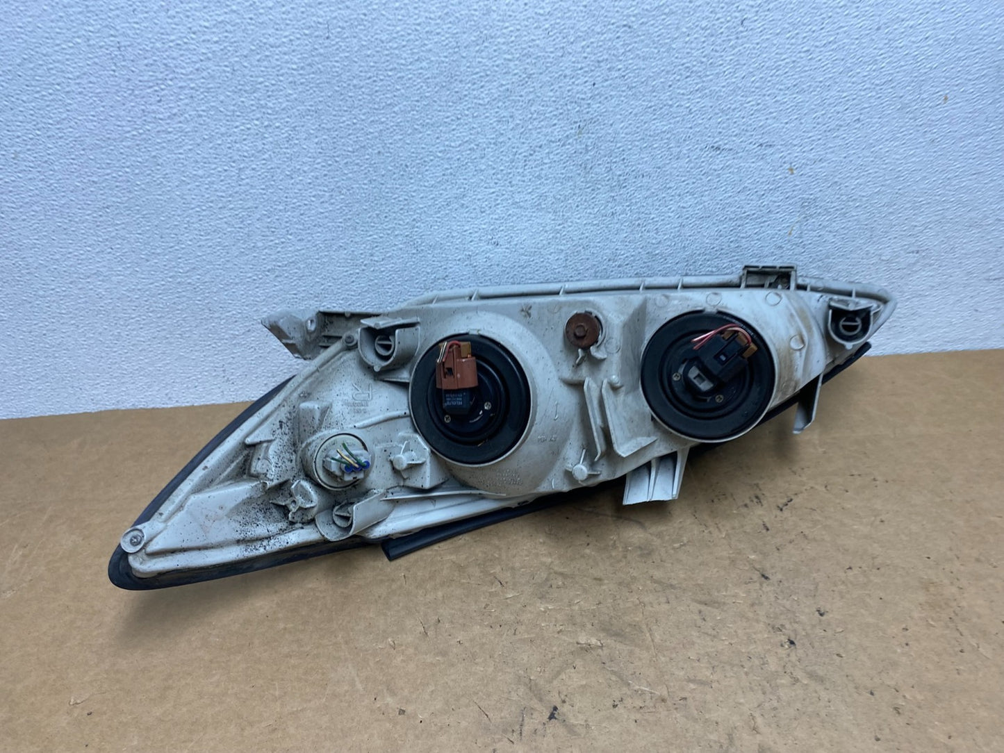 2002 to 2004 Toyota Camry Halogen Headlight Right Passenger Rh AD5243 DW5