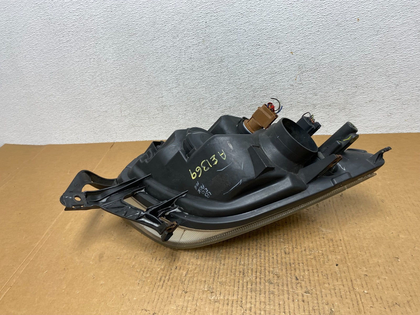 2006 to 2009 Ford Fusion Headlight Left Driver LH Side AE1369 DW5