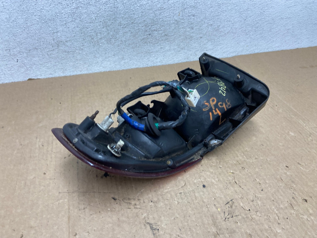 1995 - 1996 Toyota Camry Sedan Left Driver Side Lh Tail Light Lamp AF9842 LK6