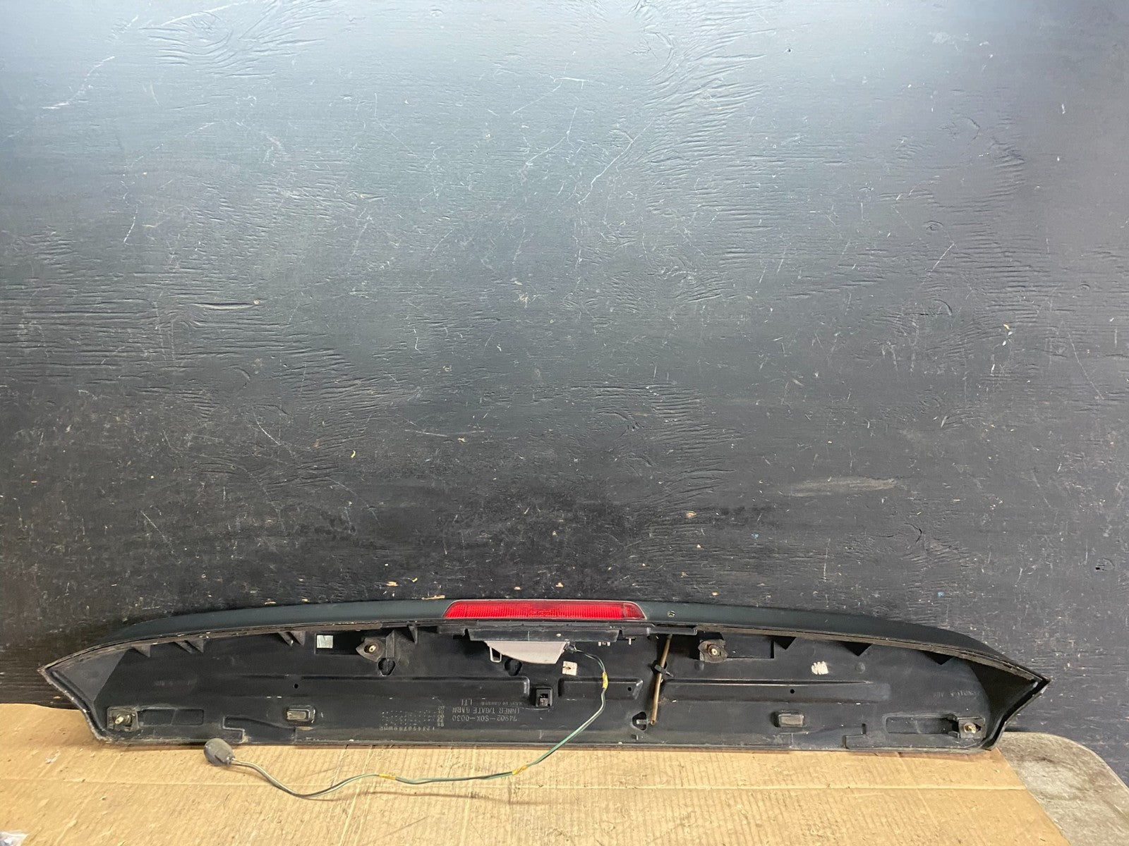 1999 to 2004 Honda Odyssey Rear Trunk Spoiler Gate Oem R7915 DG7