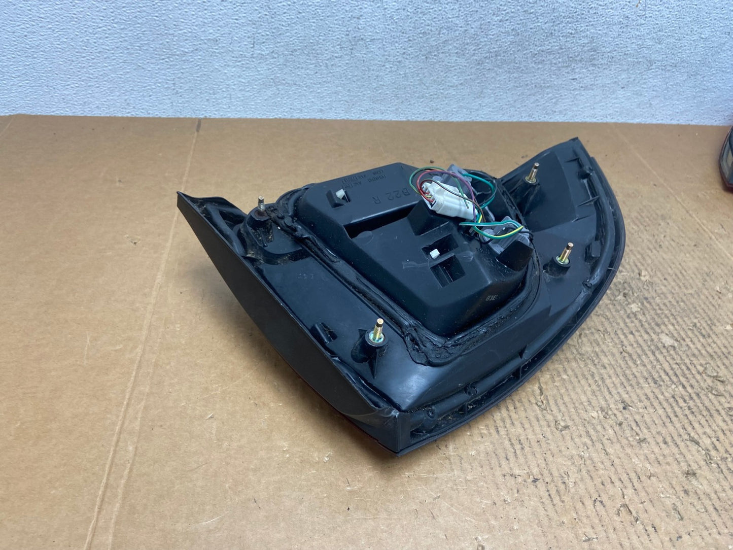 2000 2001 2002 2003 Nissan Sentra Right Passenger Side Tail Light AE2607 LK5