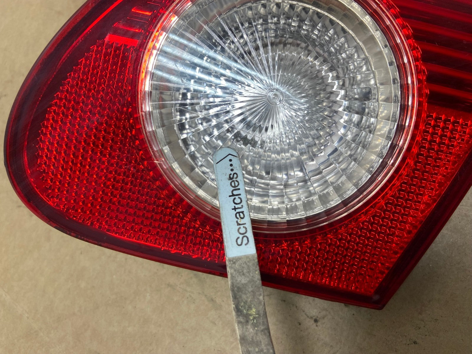 2003-2008 Toyota Corolla Inner Passenger Right RH Side Tail Light AE3117 LK3