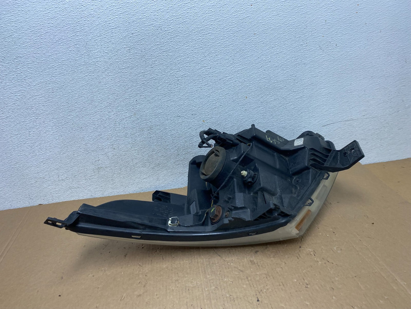2011 to 2015 Ford Explorer Right Passenger Halogen Headlight AD8087 DW6