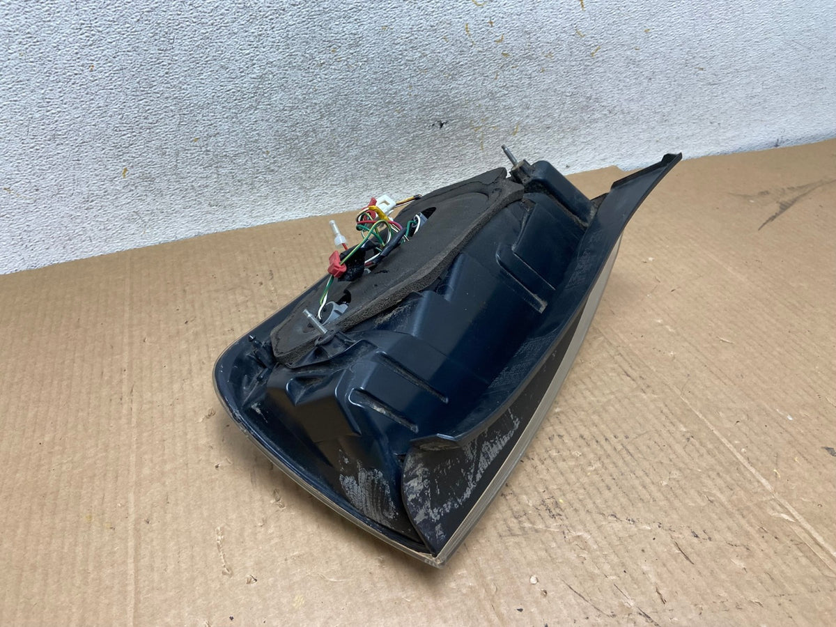 2004 2005 Toyota Prius Tail Light Left Driver Lh Side AI6541 LK5