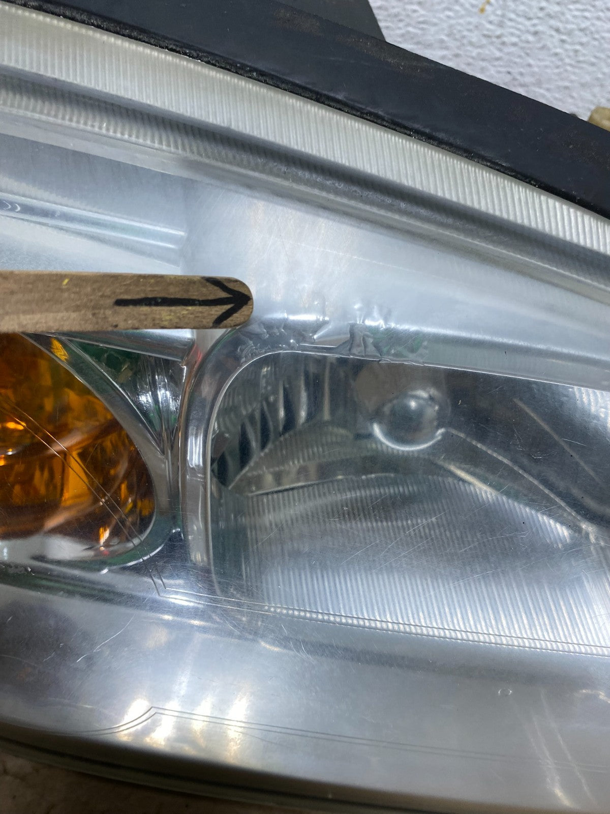 2006 to 2007 Saturn Vue Headlight Right Passenger Side Halogen AD3748 DW5