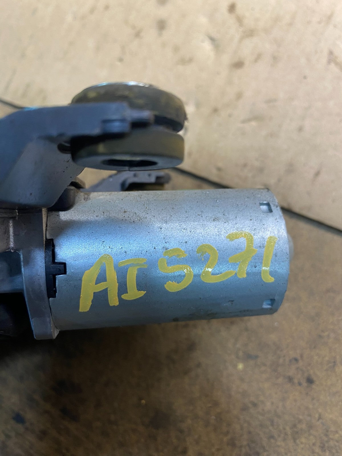 2017 to 2021 Nissan Rogue Rear Windshield Wiper Motor AI5271 DG6