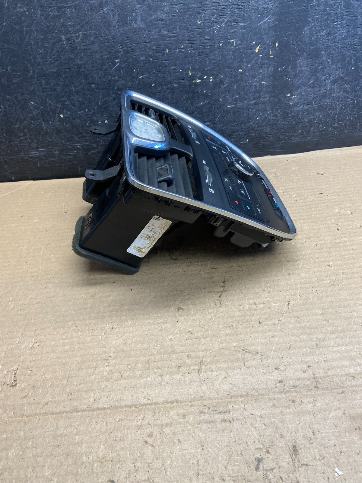 2011-2016 Chrysler Town Country Climate Control Panel Center Dash Trim ah3670 DG1