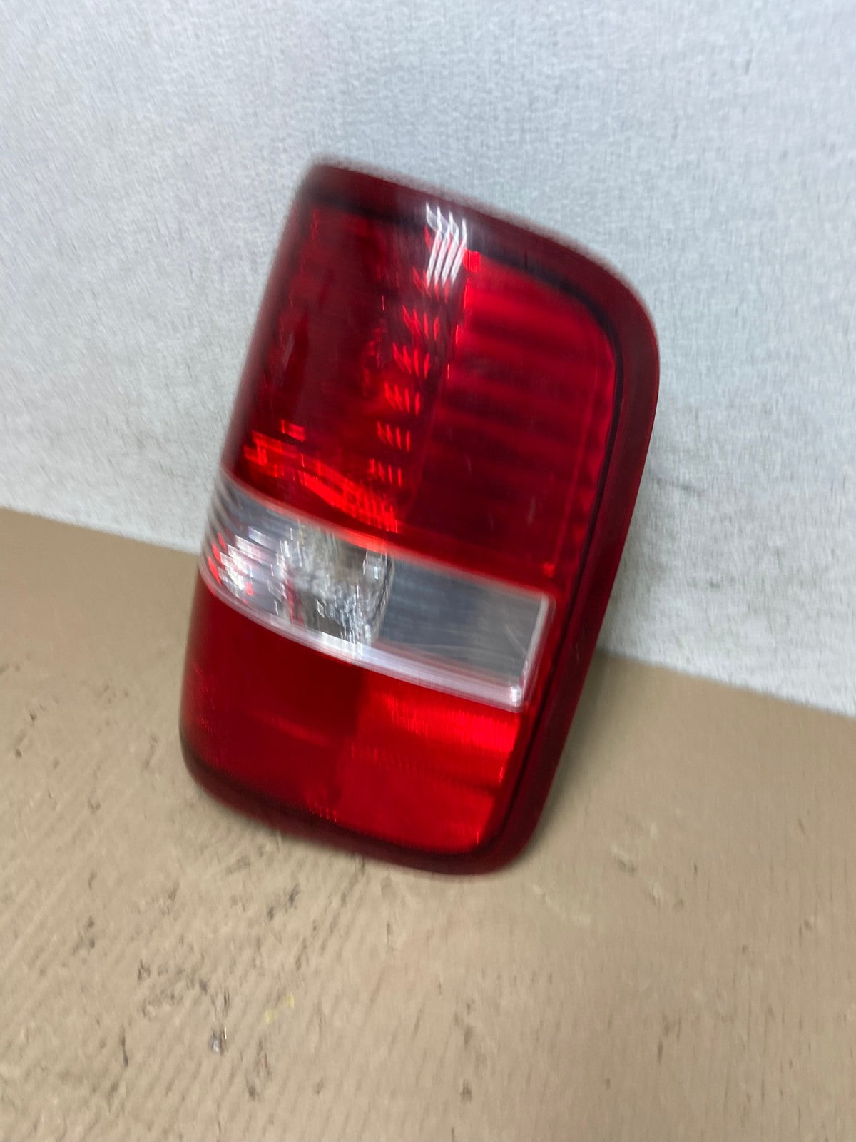 2004 to 2008 Ford F150 F-150 Right Passenger RH Side Tail Light AF5892 LK1