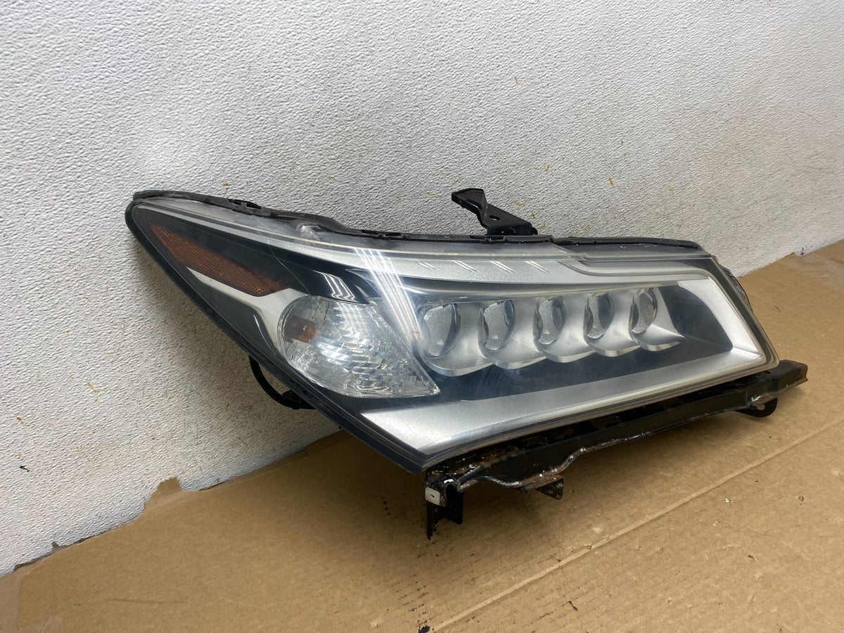 2014 to 2016 Acura MDX Headlight Halogen Right Passenger AH7793 DW1