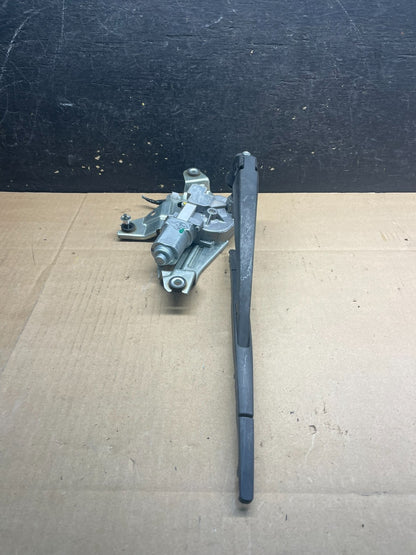 2011 to 2013 Infiniti QX56 QX80 Rear Wiper Motor OEM W6694 PS2