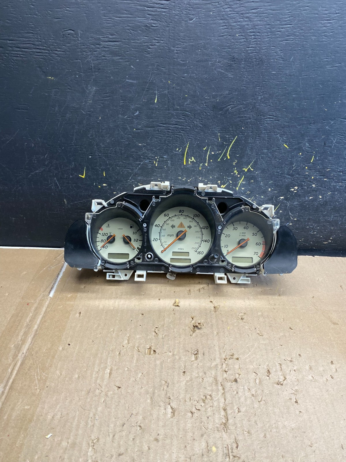 1998-2000 Mercedes R170 SLK230 nstrument Cluster Speedometer Gauge AB2195 DG0