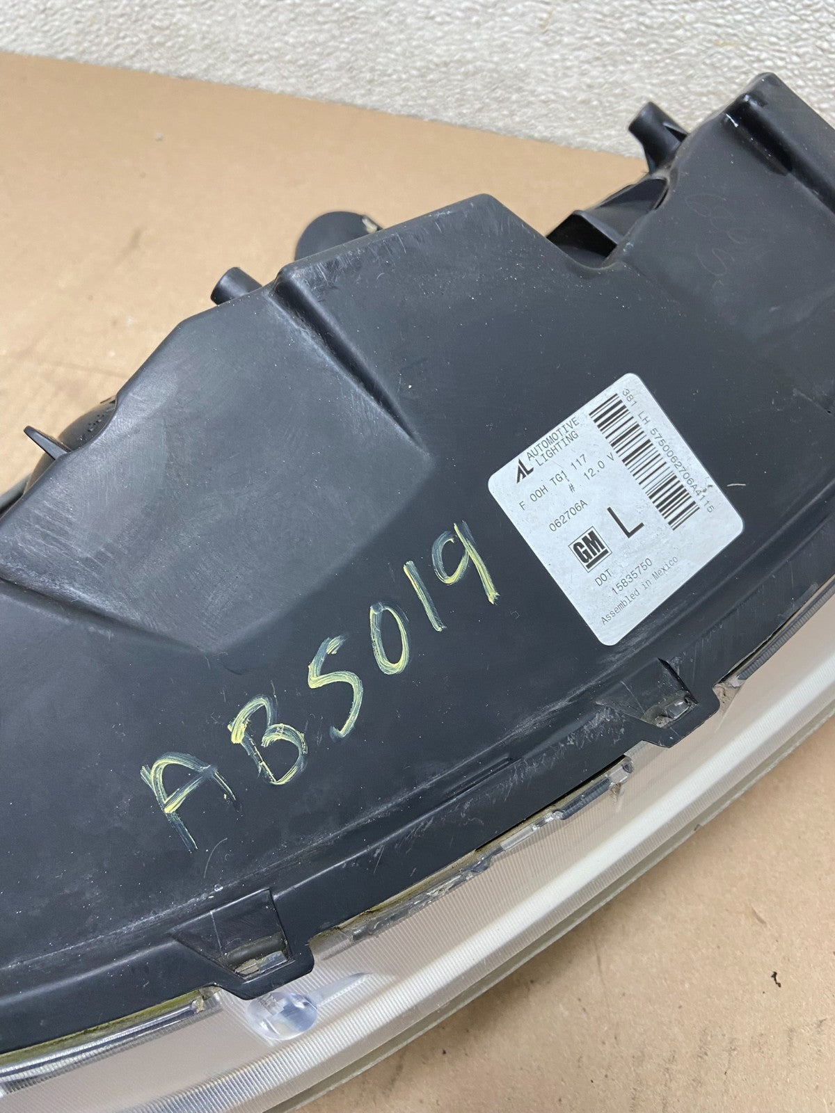 2005 to 2009 Pontiac G6 Headlight Left Driver LH Side Halogen Oem AB5019 DW9