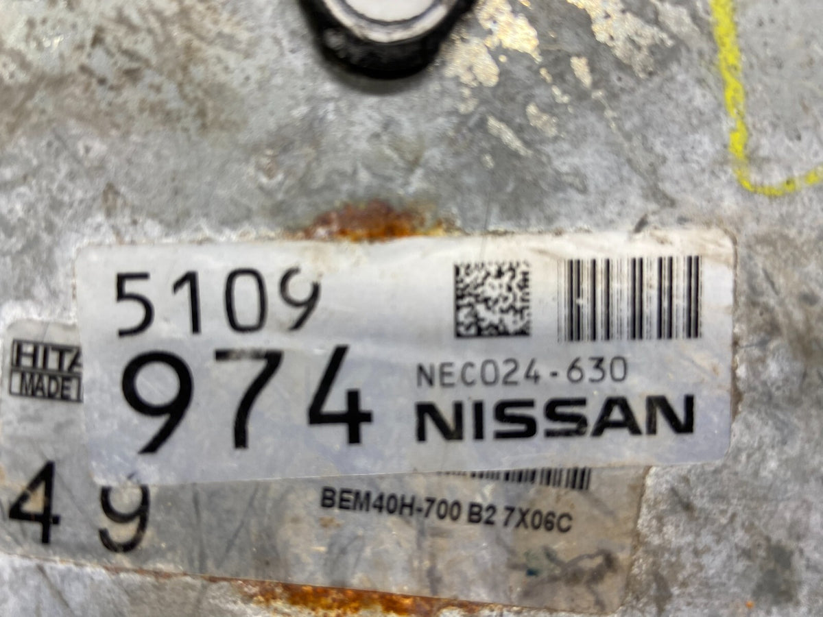 Nissan ECM ECU Computer Module Bem40h-700 nec024630 M97782