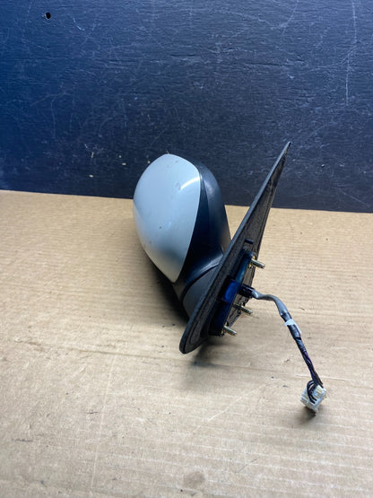 2000 to 2004 Infiniti i30 i35 Front Right Passenger View Door Mirror af7529 DG2