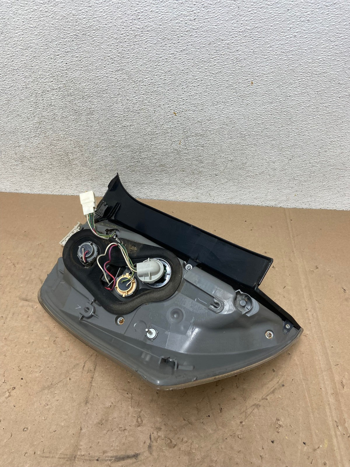 2010 2011 Toyota Prius Tail Light Left Driver LH Side AG5327 LK7