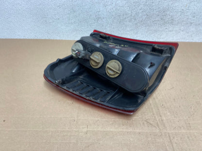 1999-2004 Jeep Grand Cherokee WJ Right Passenger Side Rh Tail Light AE4999 LK4