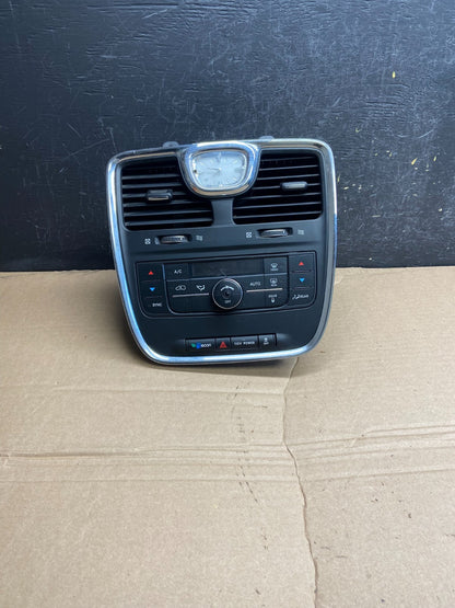 2011-2016 Chrysler Town Country Climate Control Panel Center Dash Trim AF1806 DG0