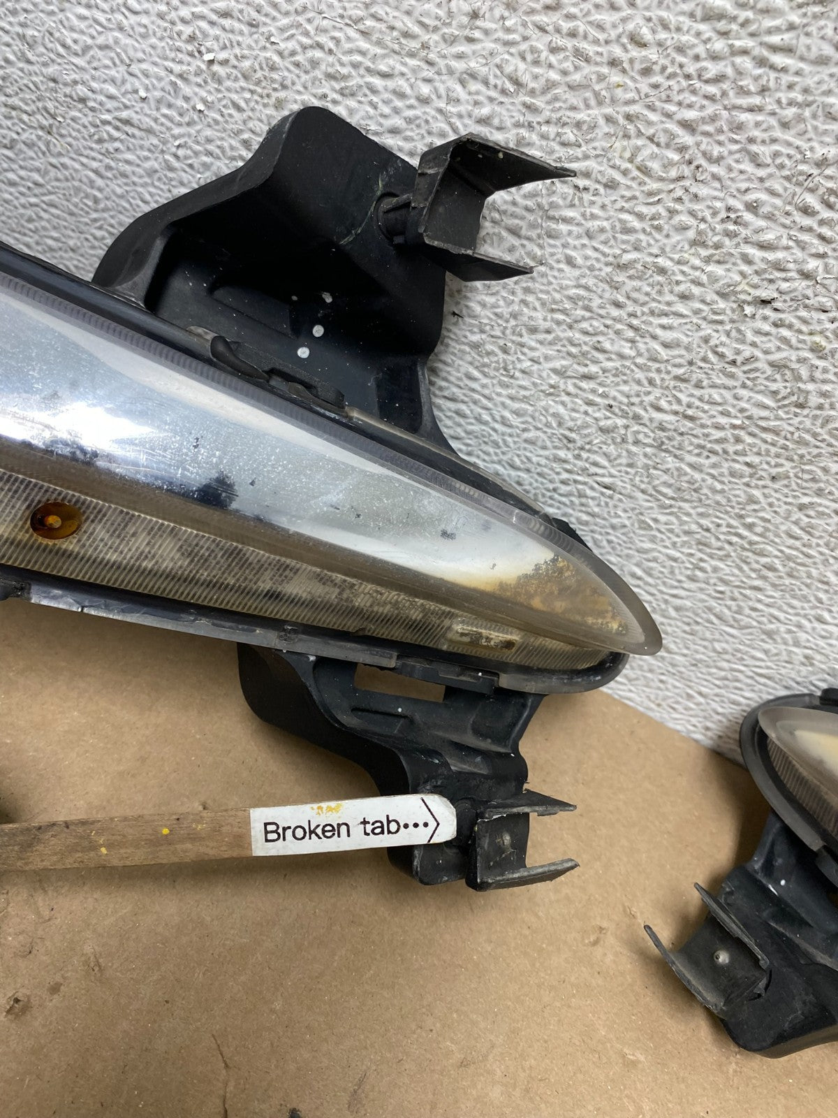 2011 to 2015 Hyundai Sonata Left+Right Set Fog Lights AE8794 DG9