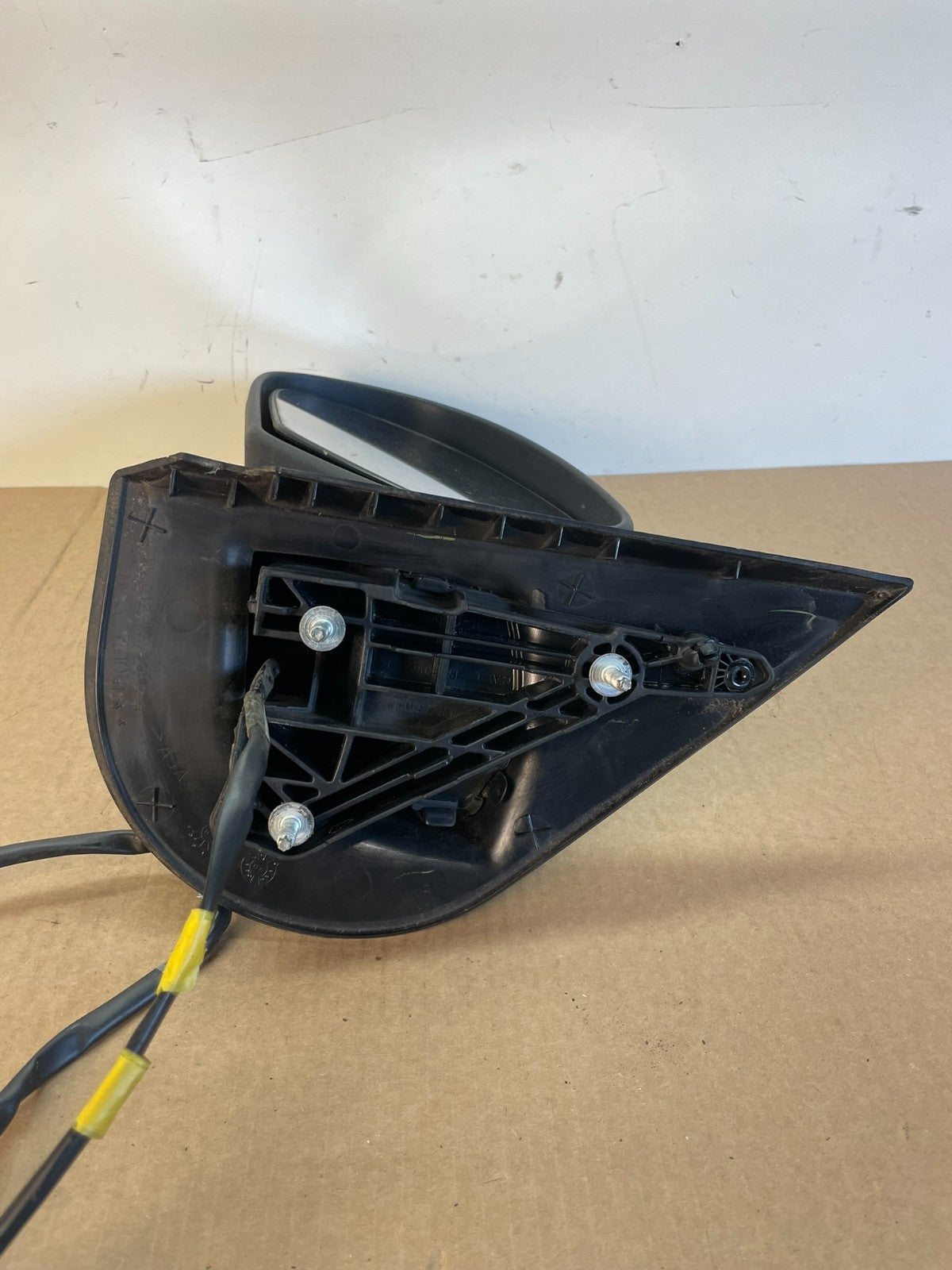 2007 to 2013 Chevrolet Tahoe Silverado Suburban Left Driver Mirror AG2698 MS4