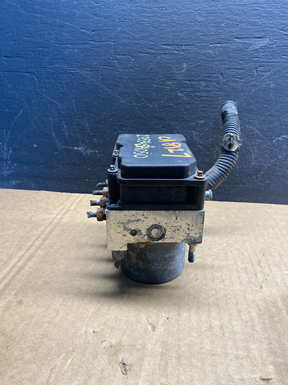 2004-2005 Subaru Forester 2.5L ABS Anti Lock Brake Pump Modulator ac7833 DG2