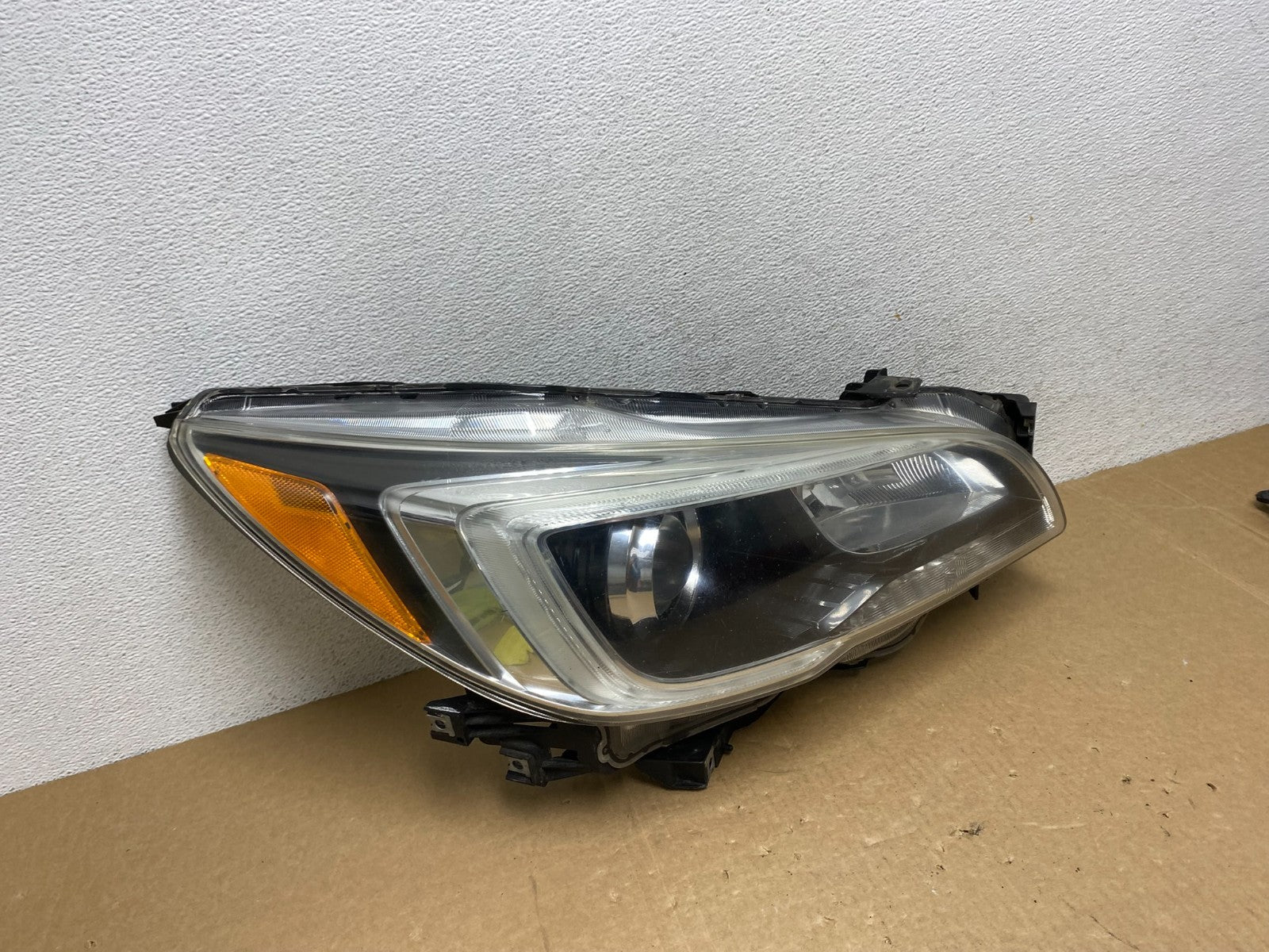 2015 - 2017 Subaru Legacy Outback Right Passenge LED Halogen Headlight AF9948 DW2