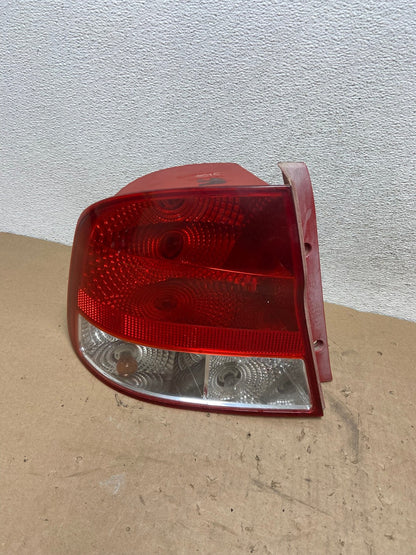 2004 2005 2006 Chevrolet Aveo Sedan Left Driver LH Tail Light AG4219 LK0