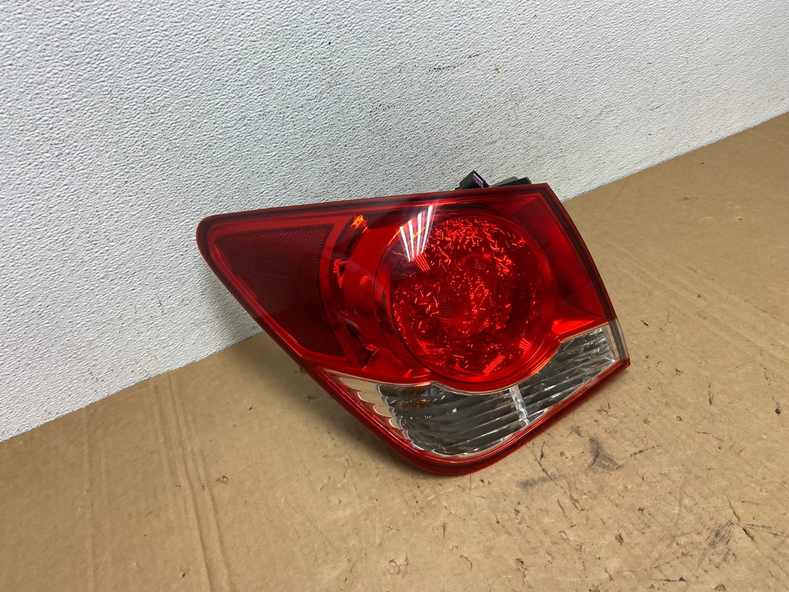 2011 2012 2013 2014 Chevrolet Cruze Left Driver LH Side Tail Light AD3182 LK2