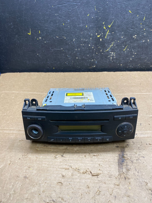 2007 2008 2009 Sprinter 2500 3500 AM FM Radio Single CD Disc Player W9543 DG0
