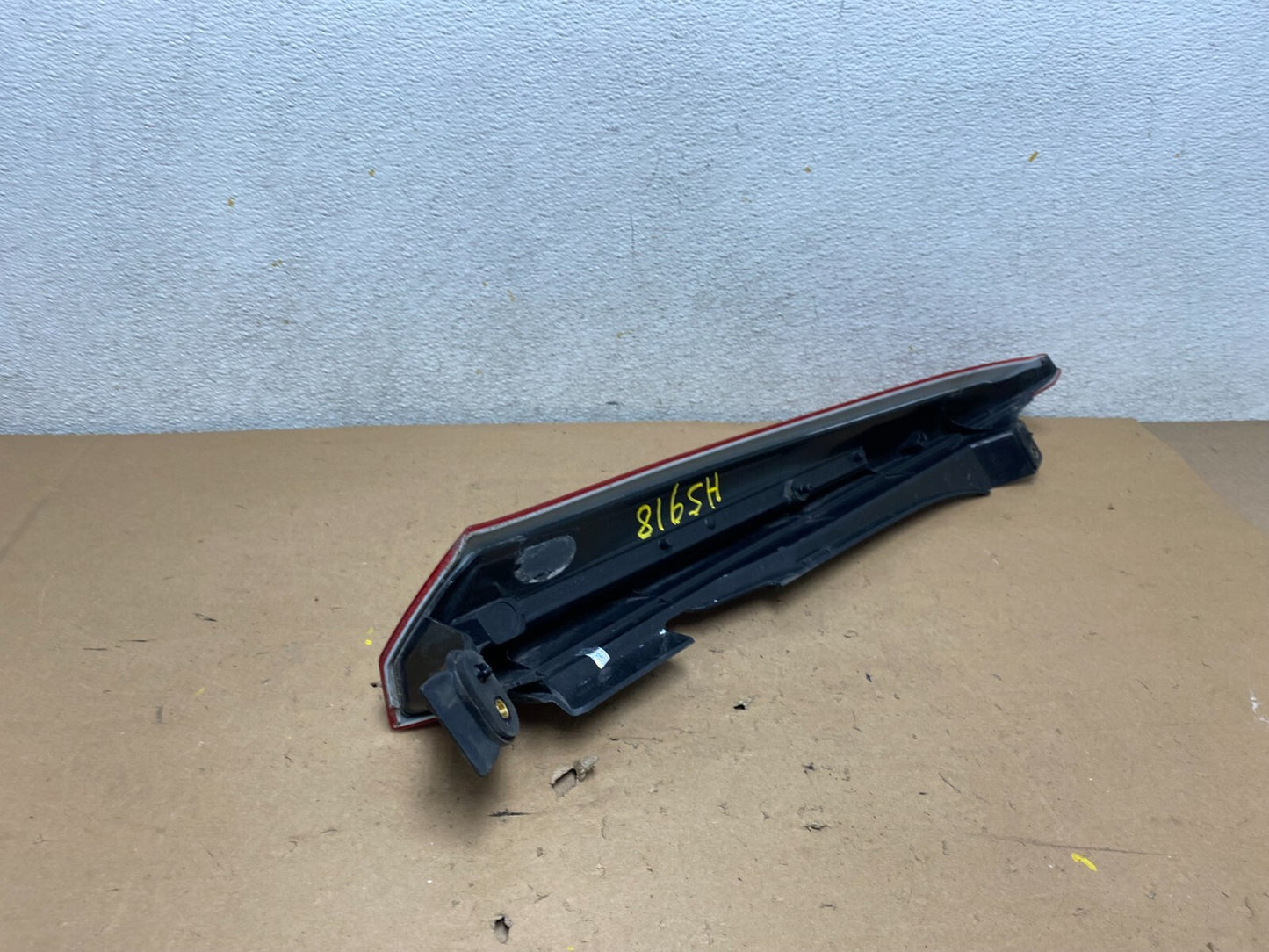 2003 to 2006 Volvo XC90 Right Passenger Side Upper Tail Light OEM H5918 DG15