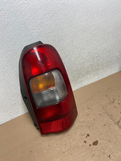 1997 - 2005 Pontiac Montana / Venture Right Passenger Tail Light AG5589 DW1