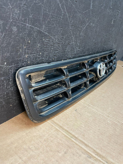 1997 to 2000 Toyota RAV4 Front Upper Grill Grille AE8464 PS2