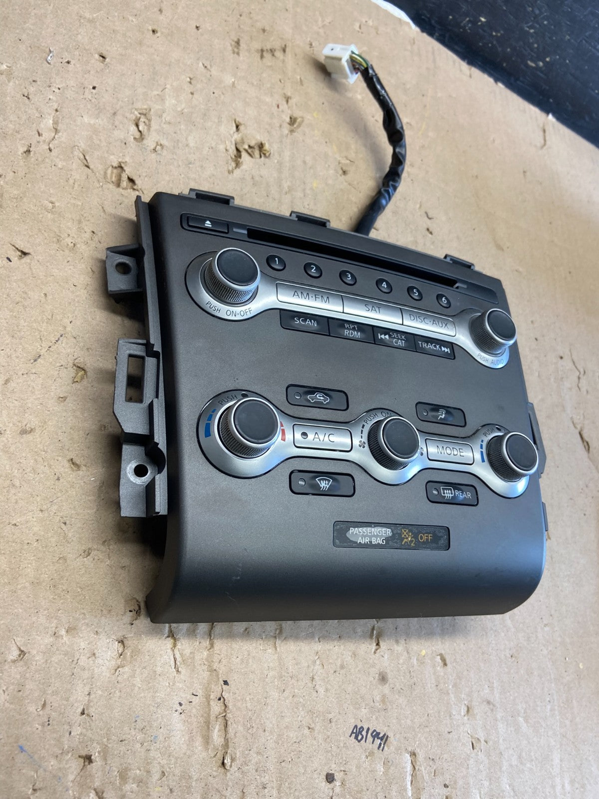 2010 - 2014 Nissan Murano Temperature Climate A/C AC Control Panel AB2279 DG2