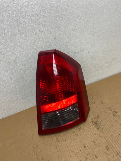2005 2006 2007 Chrysler 300 Right Passenger Rh Side Tail Light AD2481 LK2
