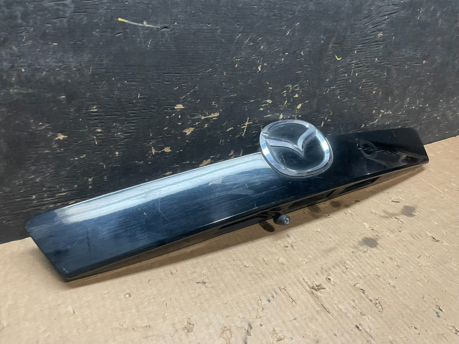 2007-2012 Mazda CX9 Trunk Lid Panel Rear View Without Camera Z3281 DG1