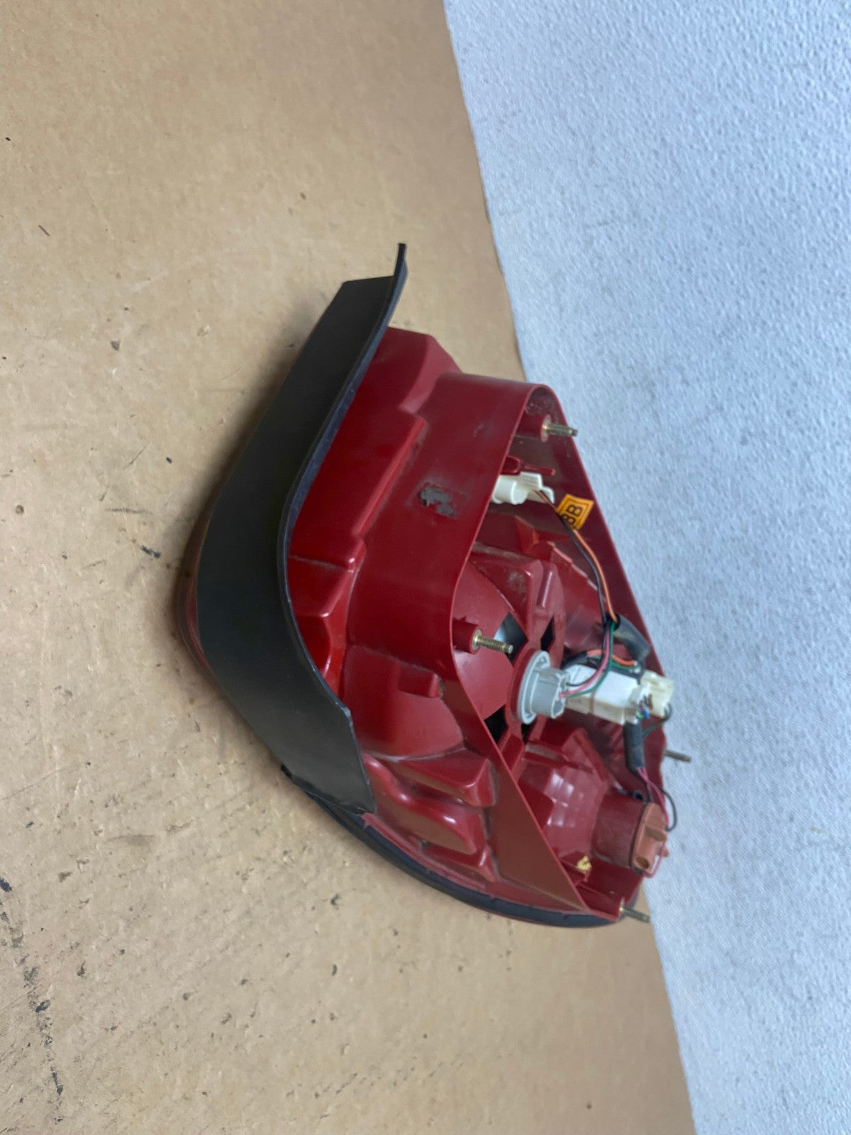 2002 - 2005 Hyundai Sonata Right Passenger RH Side Tail Light AD4973 LK5